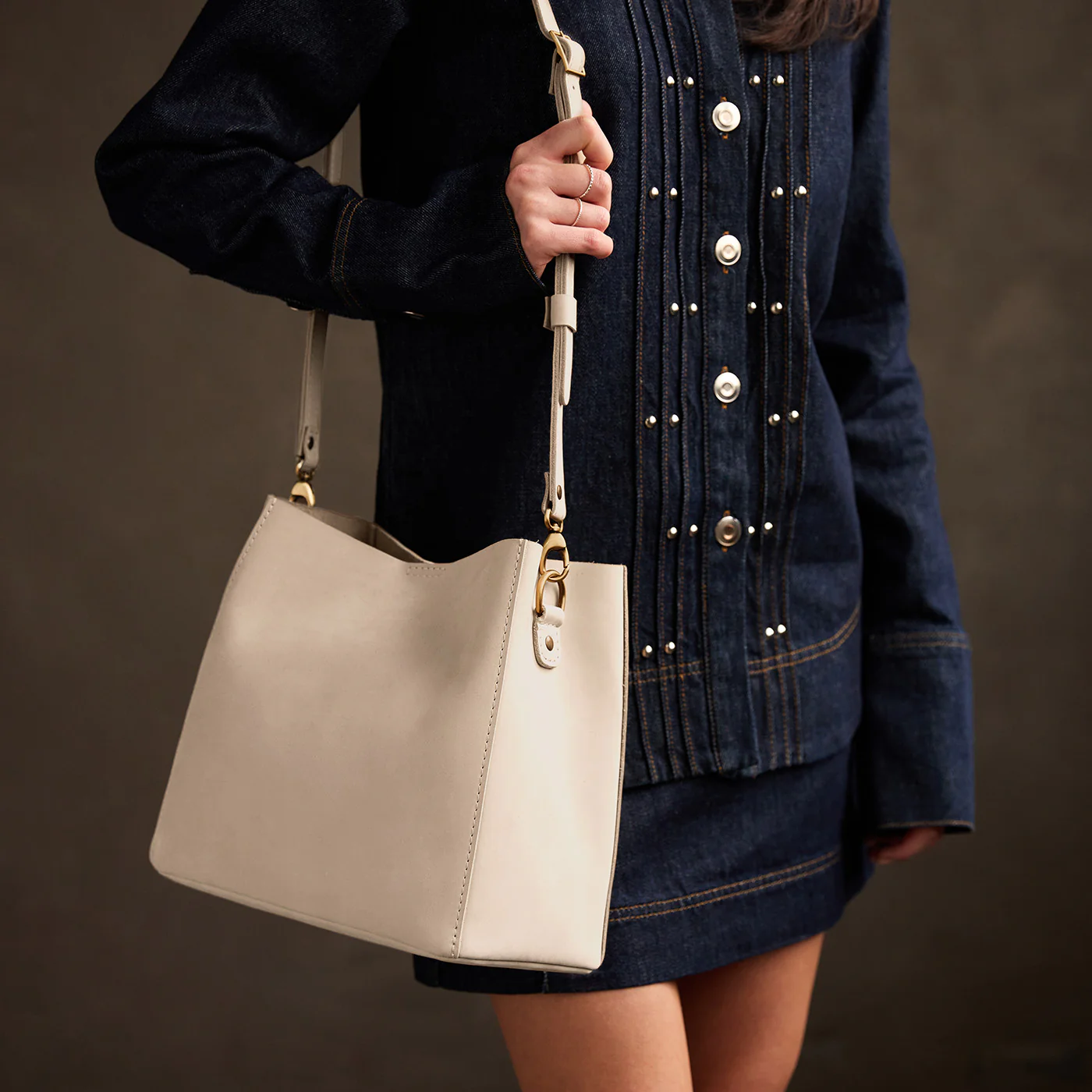 Butterfly Bucket Bag - Image 163