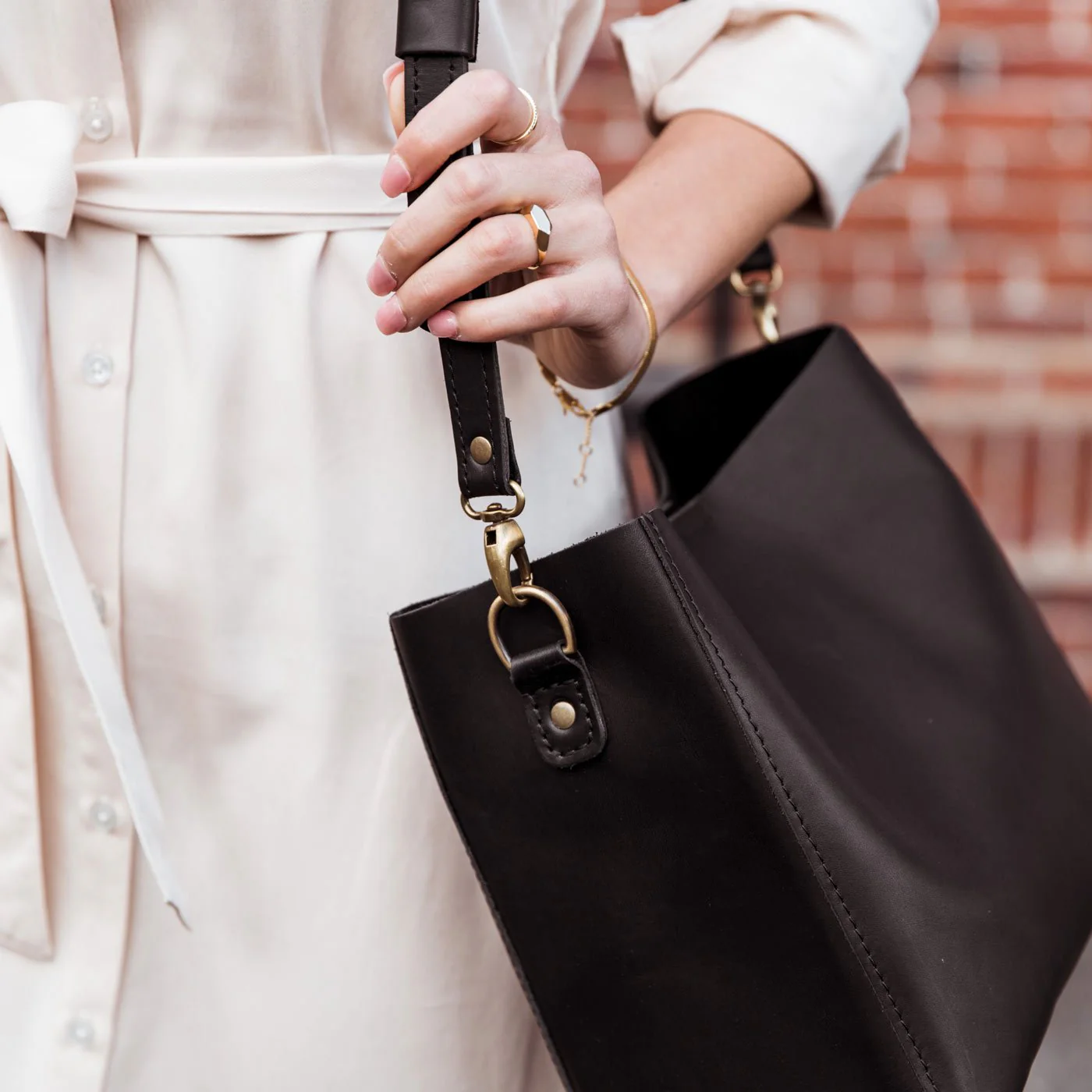 Butterfly Bucket Bag - Image 90